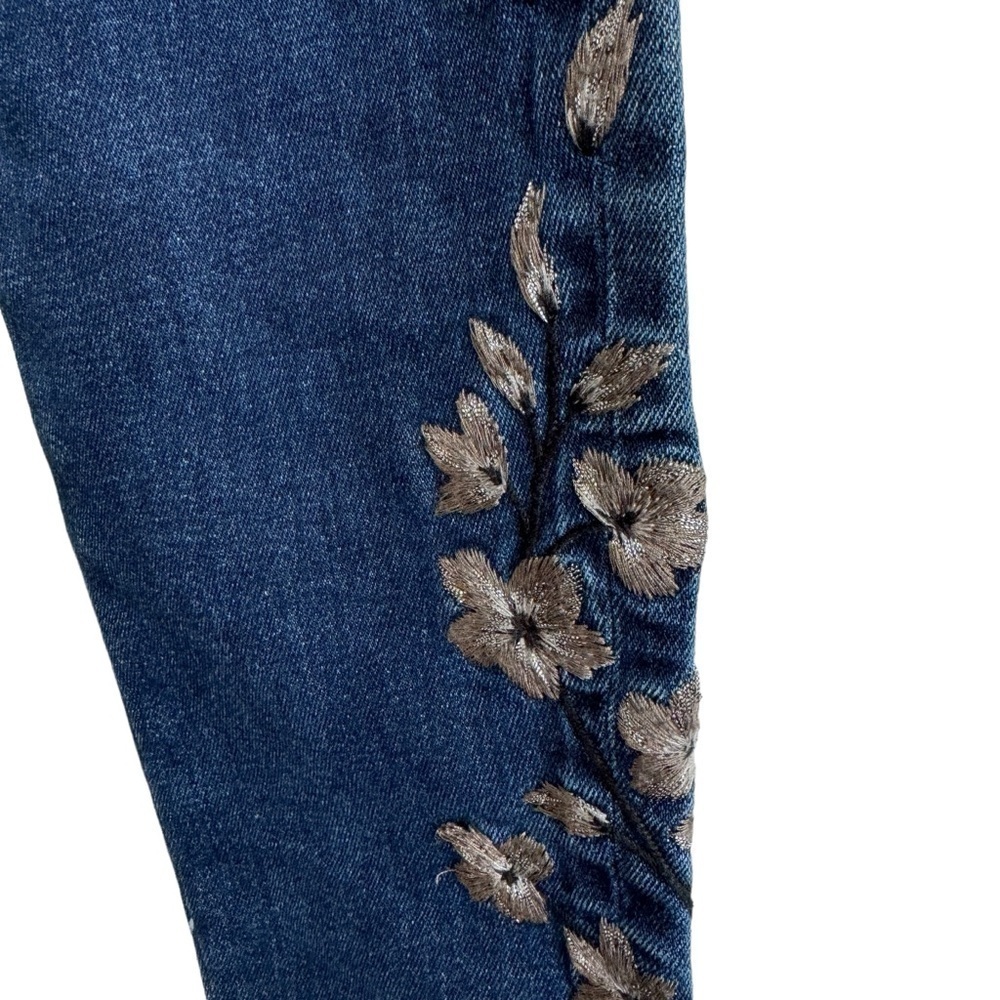 Driftwood Floral Embroidery Jackie High Rise Jeans, Size 28 - Picture 4 of 8